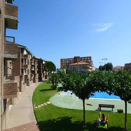 Beachfront In Spain With Pool Access Apartment
