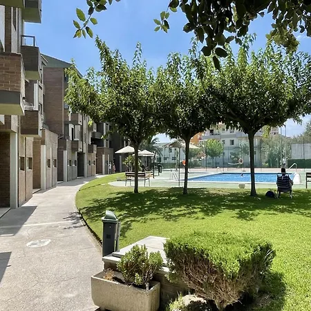 Beachfront In Spain With Pool Access Apartment
