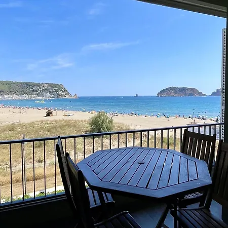 Apartment Beachfront In Spain With Pool Access L'Estartit